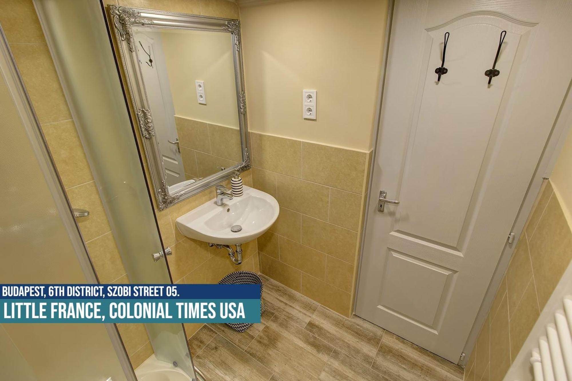 Little Americas Usa Colonial Times Apartments บูดาเปสต์ ภายนอก รูปภาพ